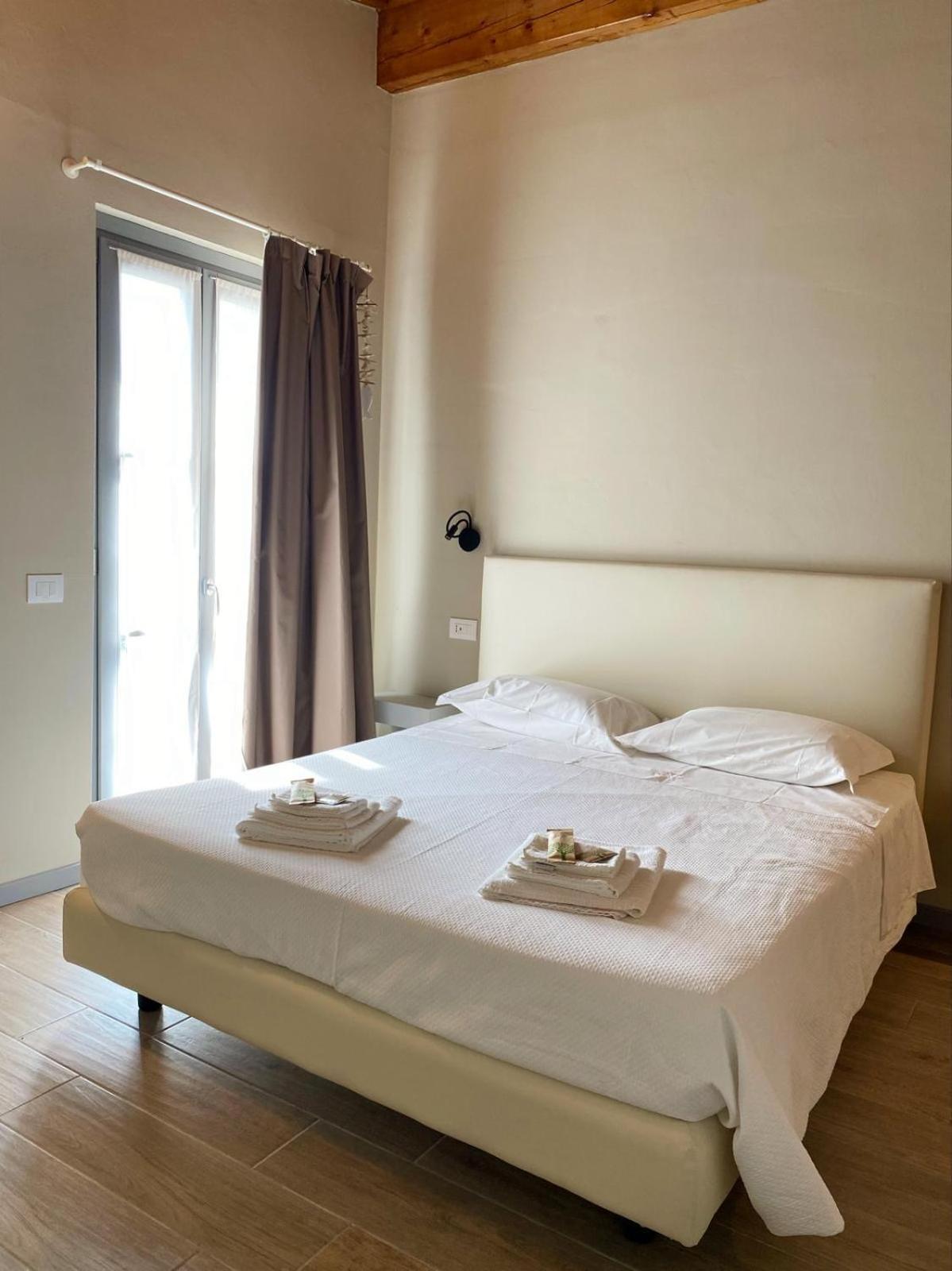 Agriturismo Cascina Carai マローネ エクステリア 写真