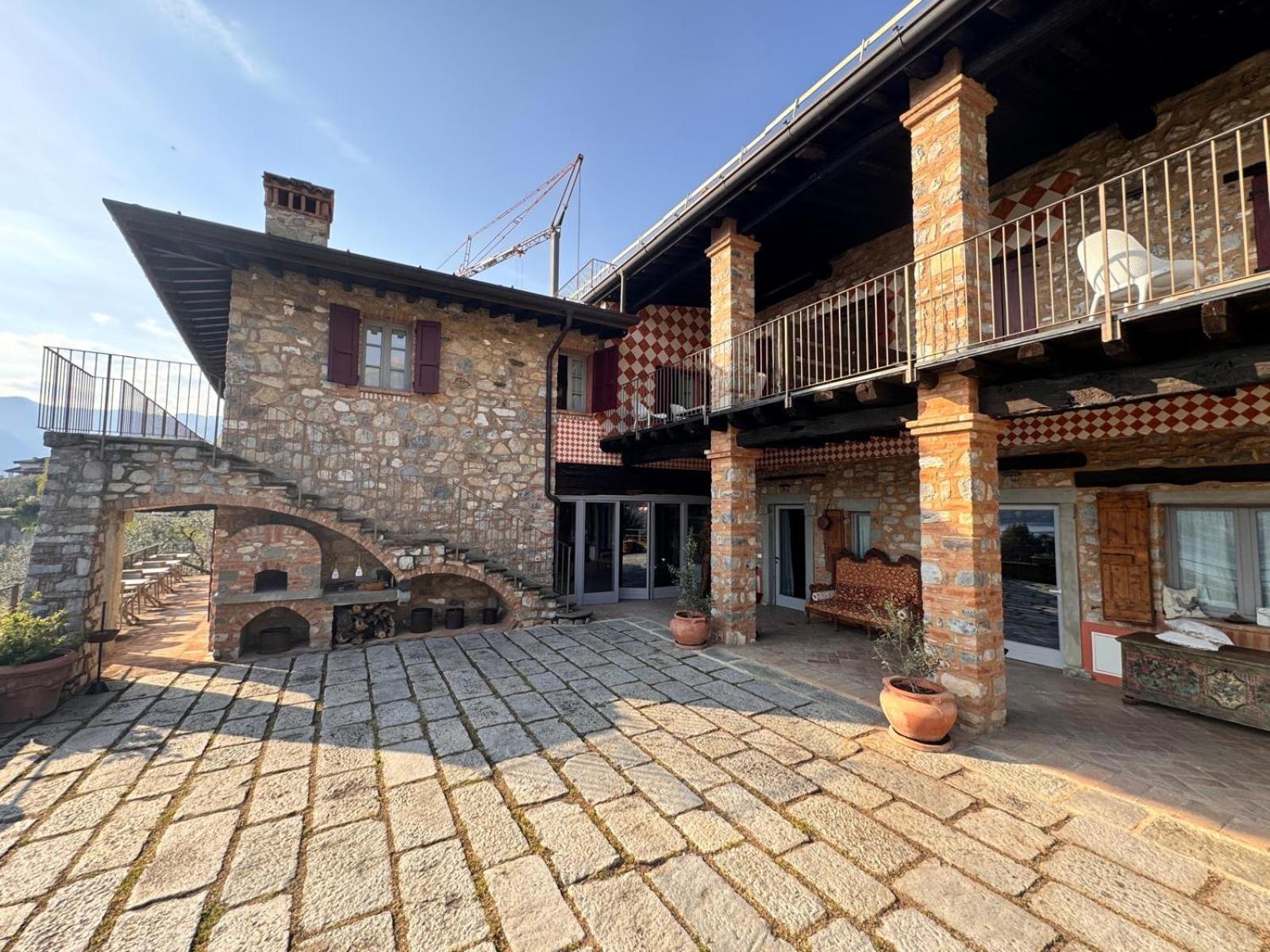 Agriturismo Cascina Carai マローネ エクステリア 写真