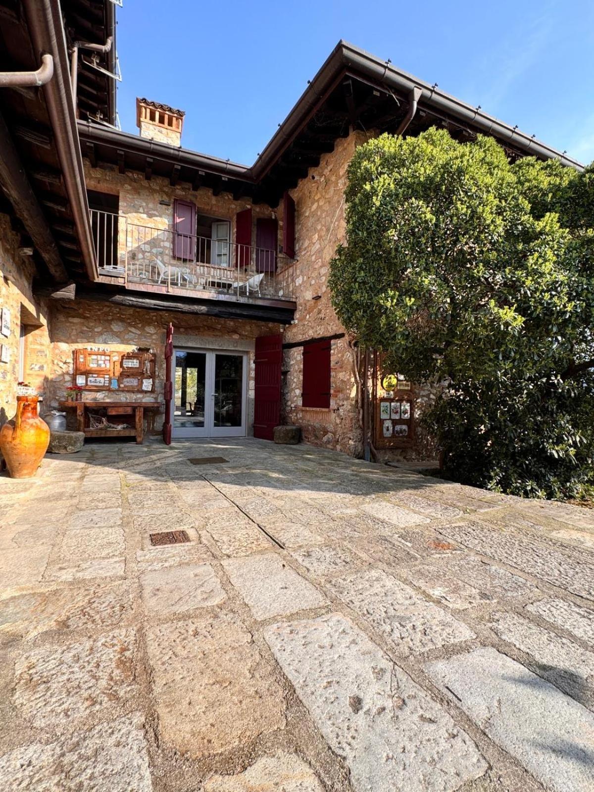 Agriturismo Cascina Carai マローネ エクステリア 写真